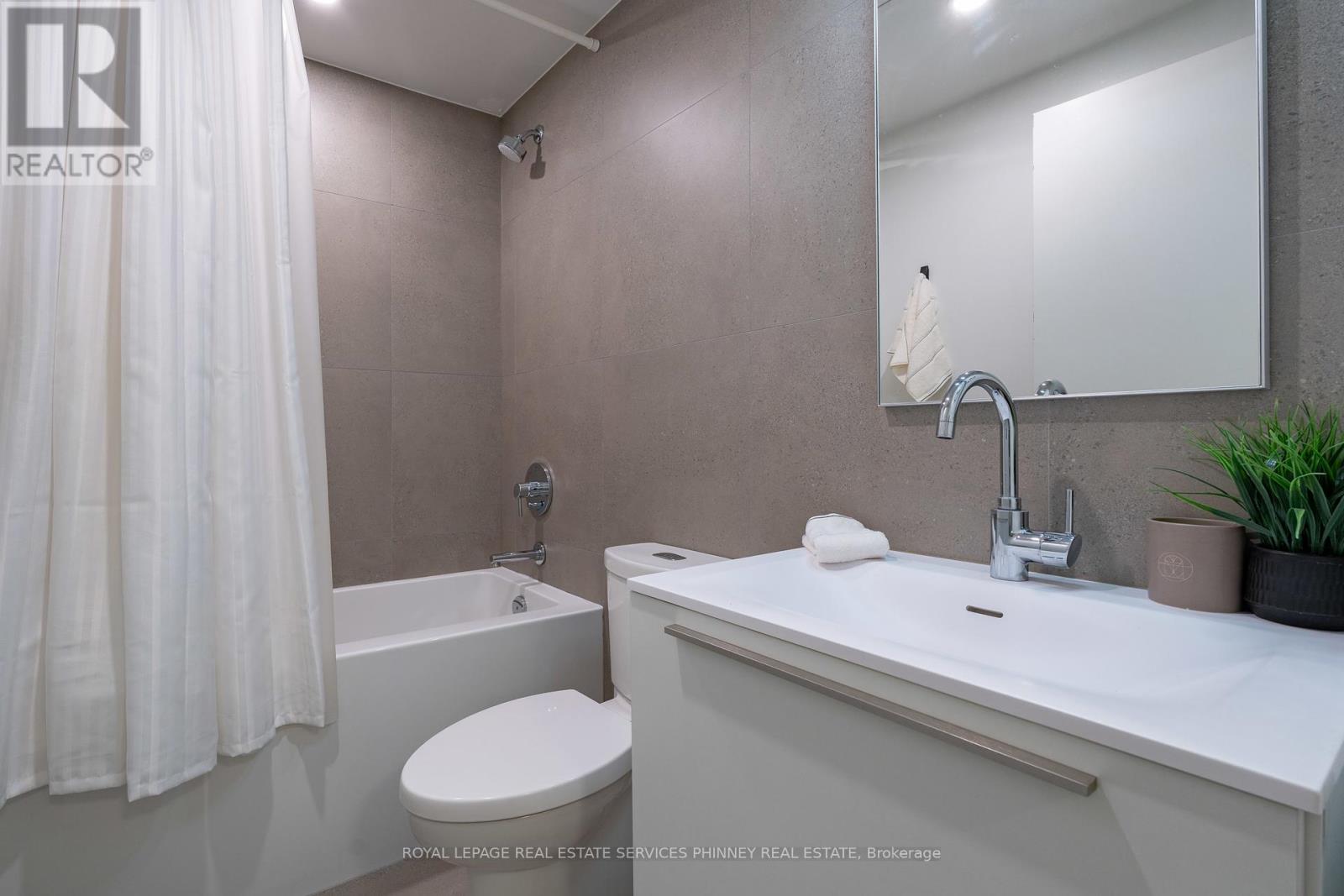 515 - 2720 Dundas Street W, Toronto, Ontario  M6P 0C3 - Photo 13 - W12197968