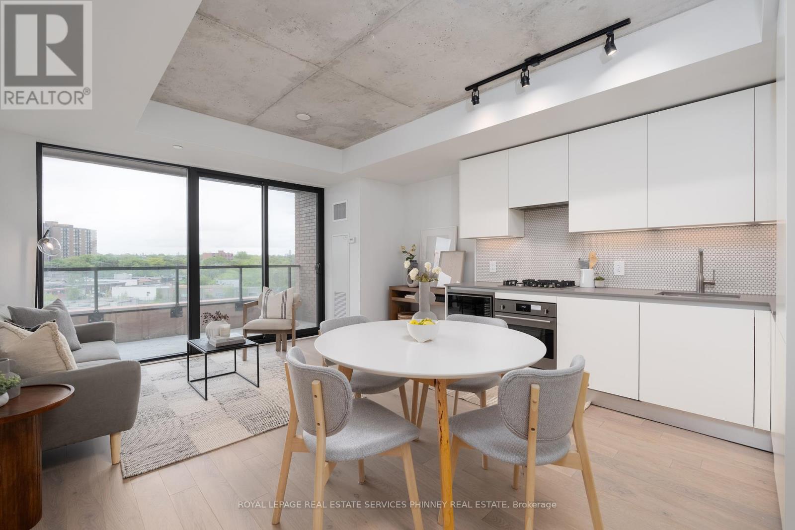 515 - 2720 Dundas Street W, Toronto, Ontario  M6P 0C3 - Photo 1 - W12197968