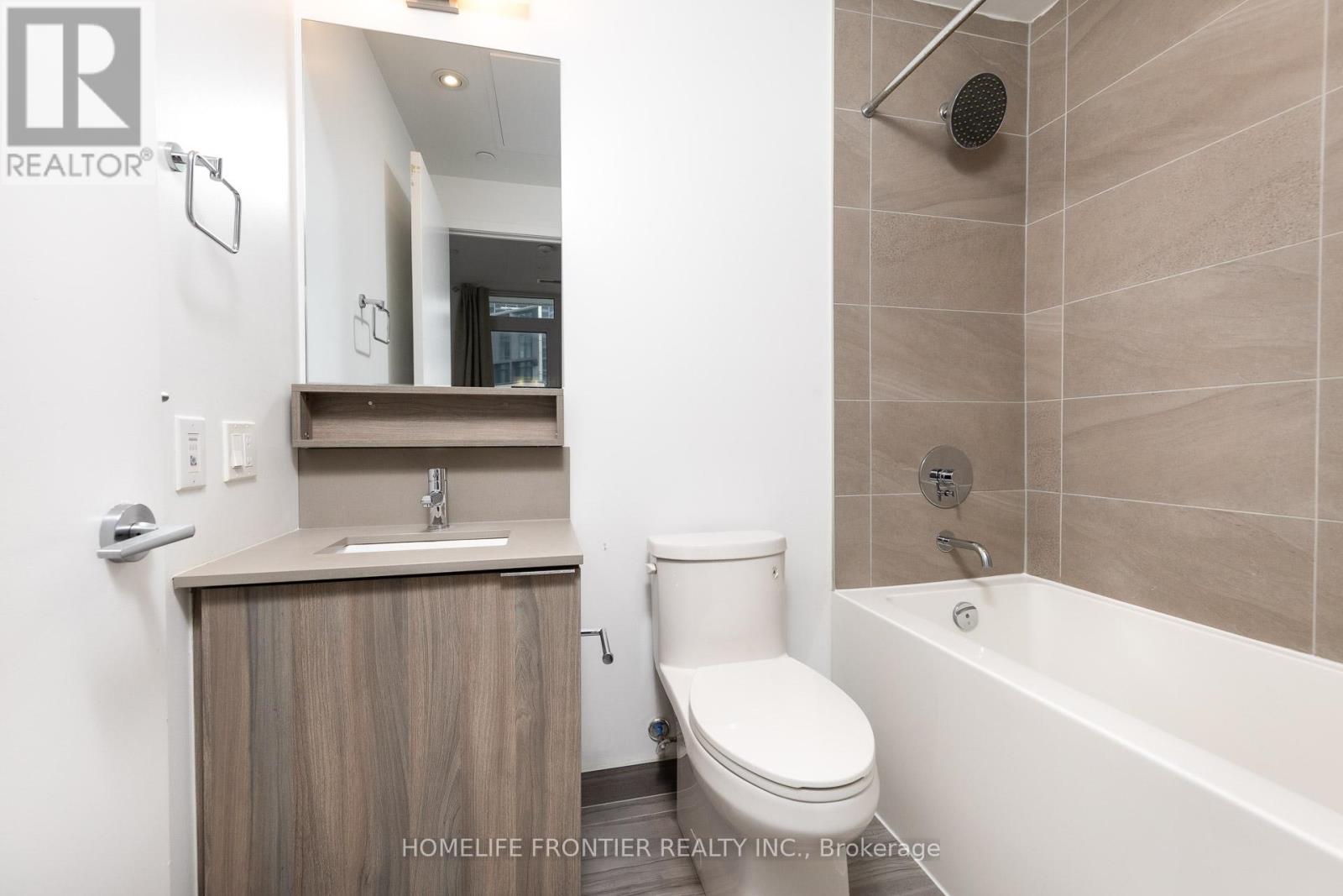 303 - 950 Portage Parkway, Vaughan, Ontario  L4K 0J7 - Photo 17 - N12252900