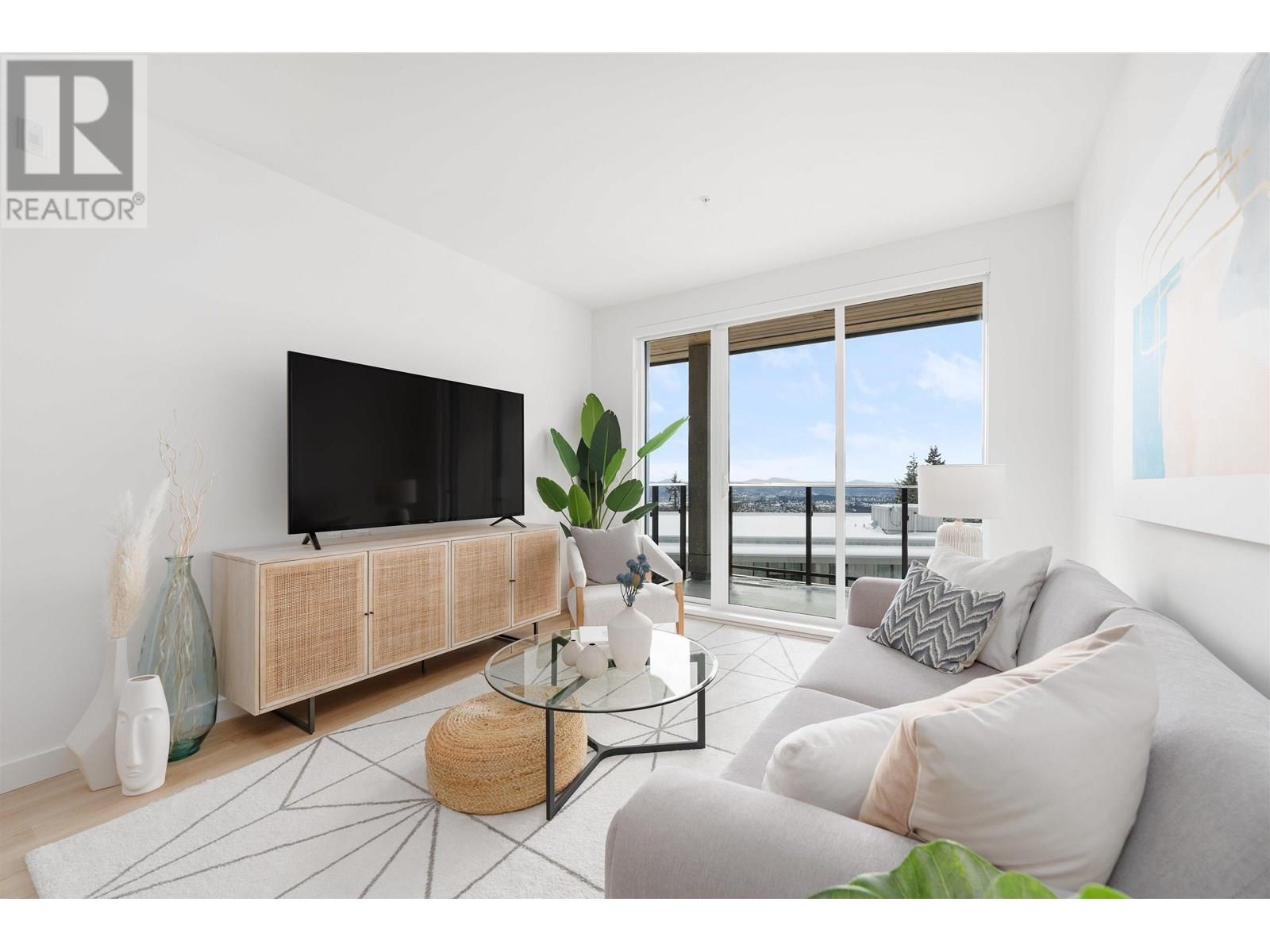 6F 9888 UNIVERSITY CRESCENT, burnaby, British Columbia V5A0G4