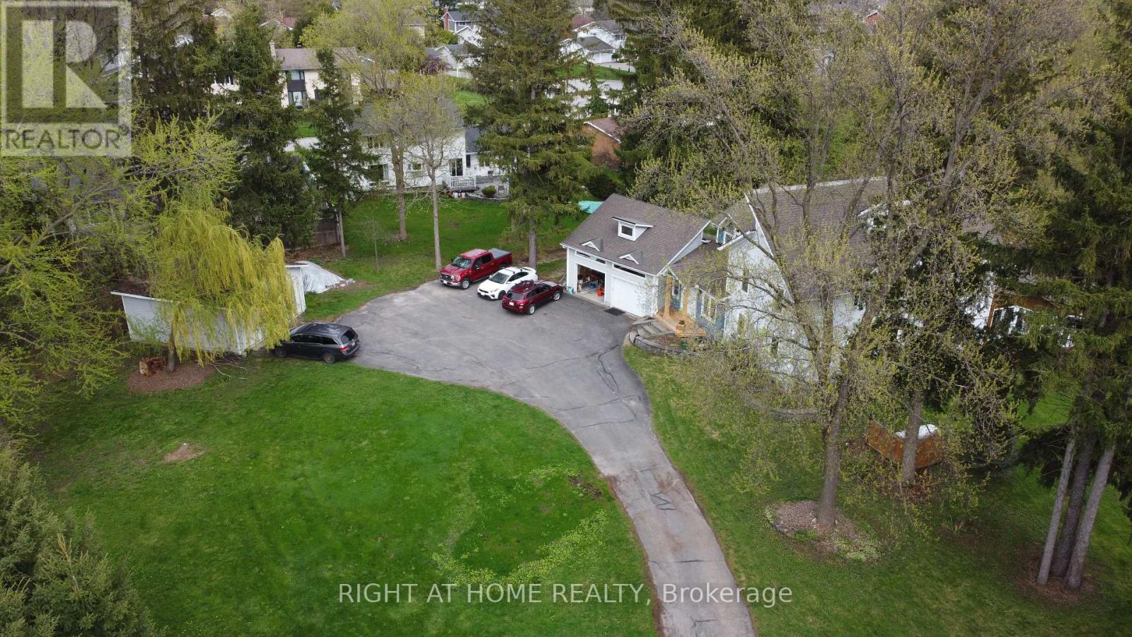 3208 Richmond Road, Ottawa, Ontario  K2H 5B6 - Photo 2 - X12252967