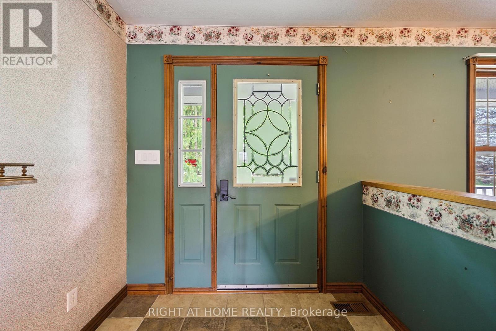 66 Zion Road, Quinte West, Ontario  K0K 2C0 - Photo 11 - X12252909