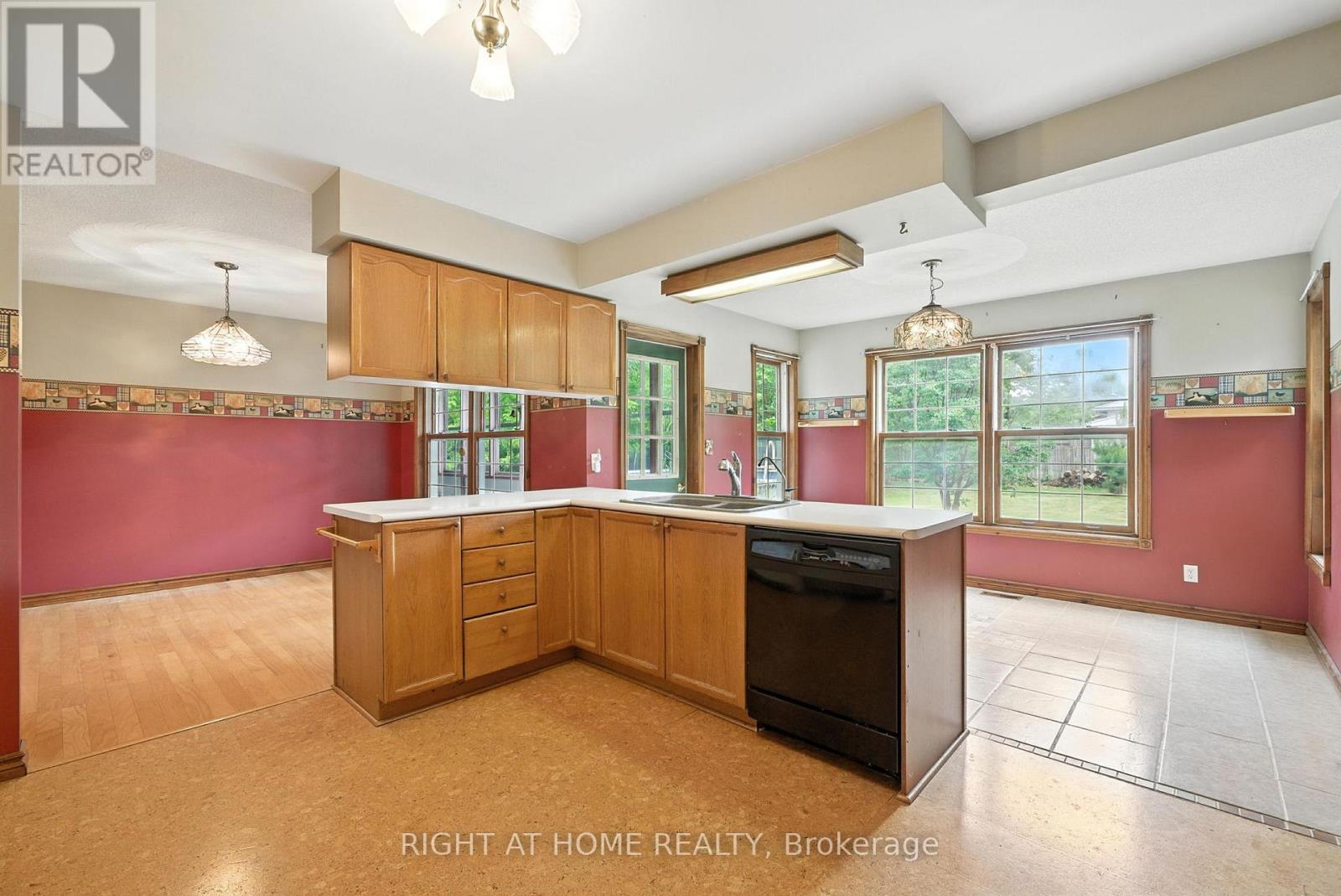 66 Zion Road, Quinte West, Ontario  K0K 2C0 - Photo 15 - X12252909