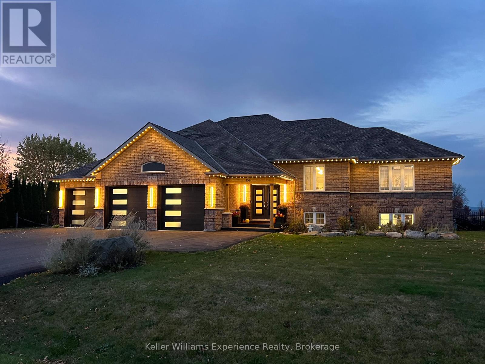 Property at 54 ASSELIN DRIVE image 3
