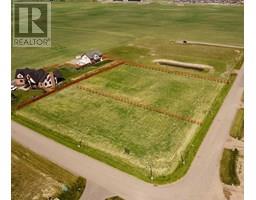 9 Edgemoor Way W, Rural Lethbridge County, Alberta