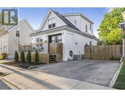 163 BRITANNIA Avenue 201 - Crown Point