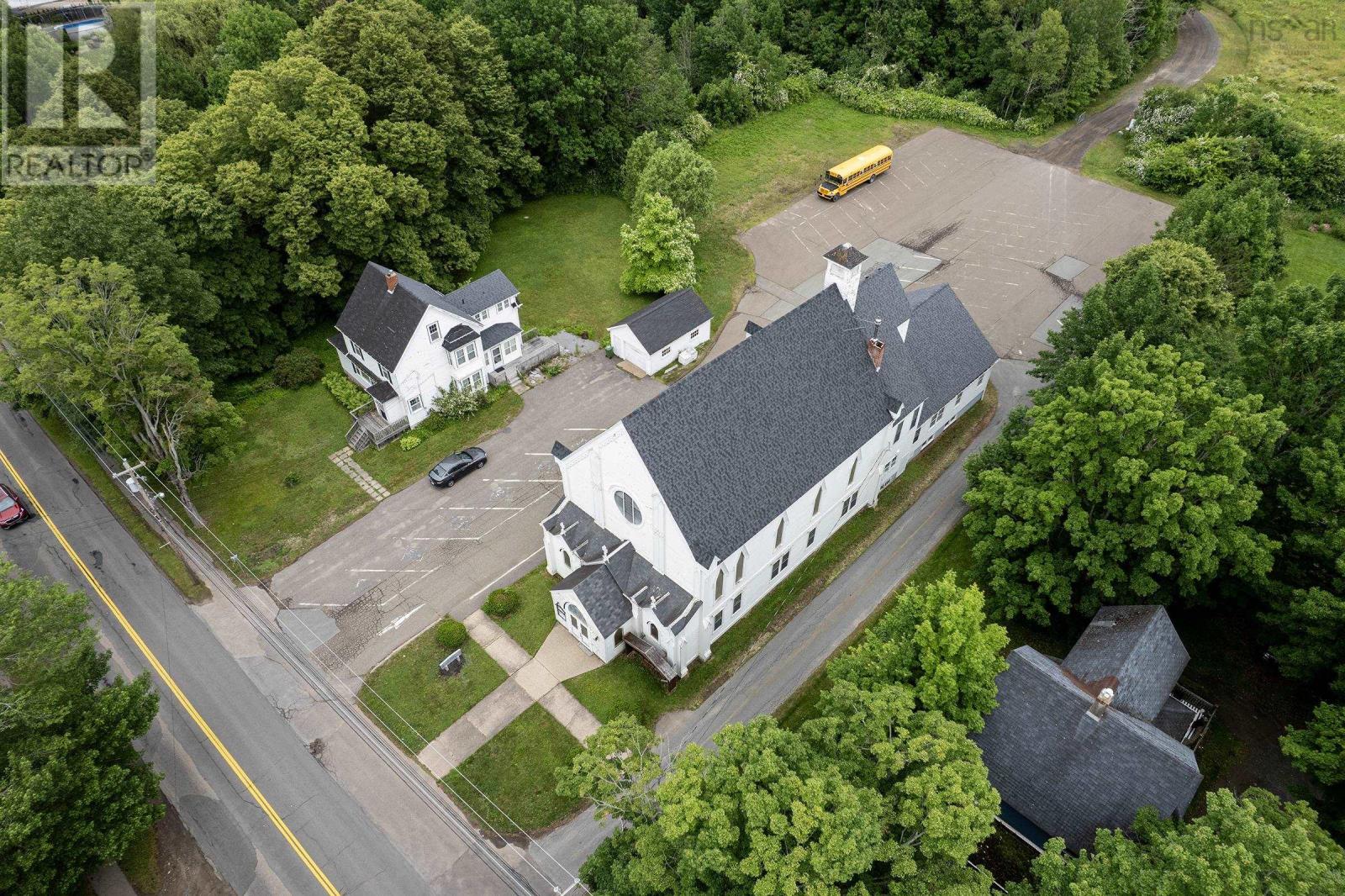 202 Main Street, Middleton, Nova Scotia  B0S 1P0 - Photo 3 - 202516130