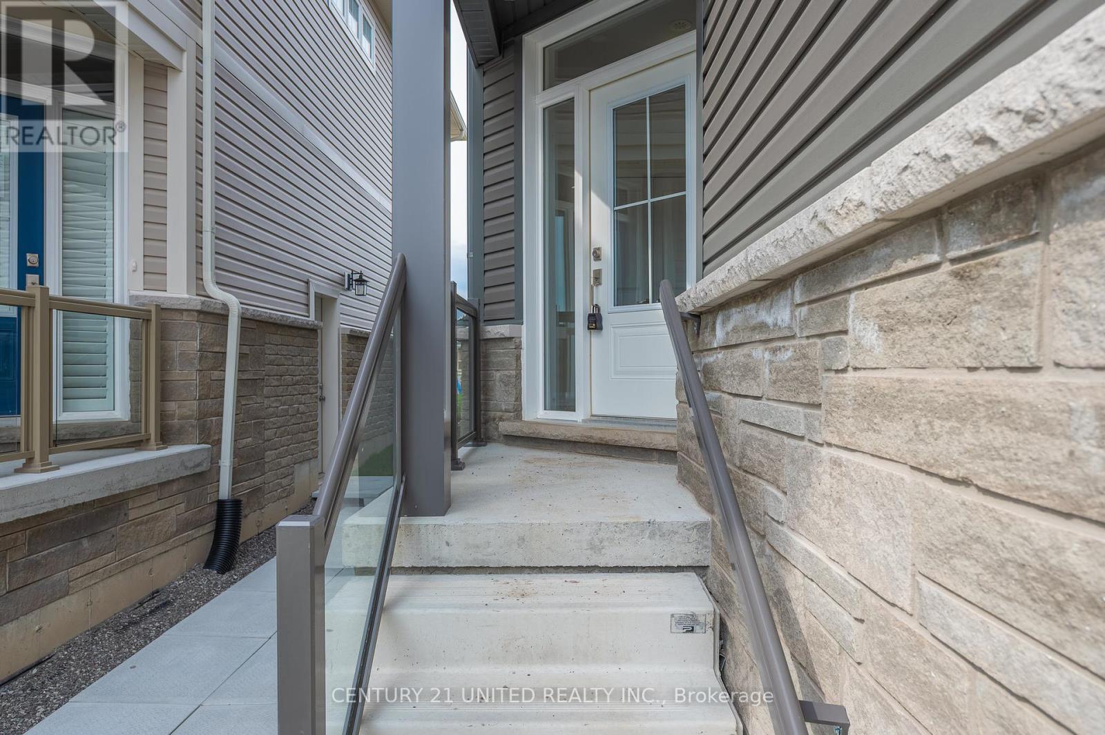 Property at 315 MULLIGHAN GARDENS image 3
