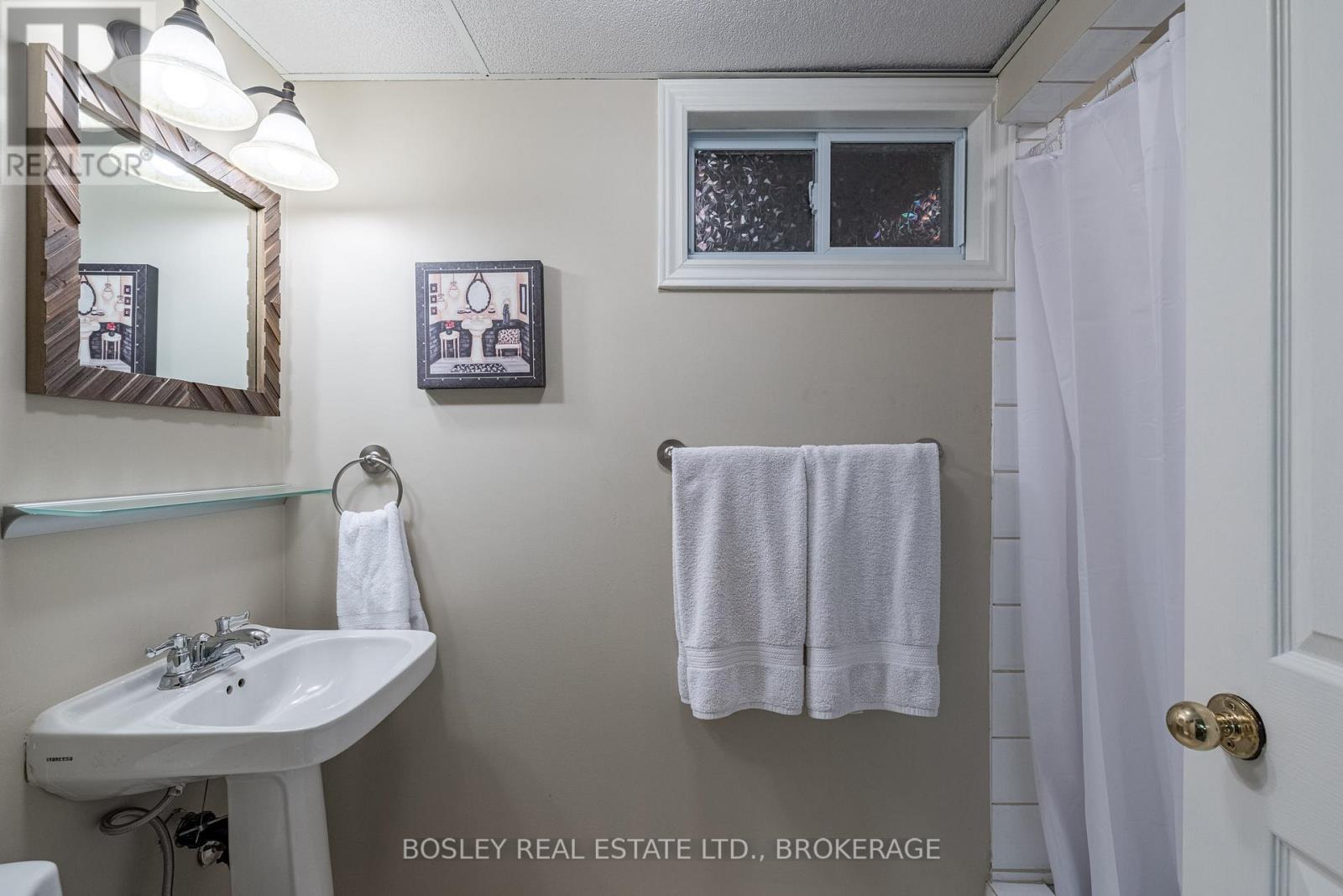 62 Dalhousie Avenue, St. Catharines, Ontario  L2N 4W9 - Photo 35 - X12253039
