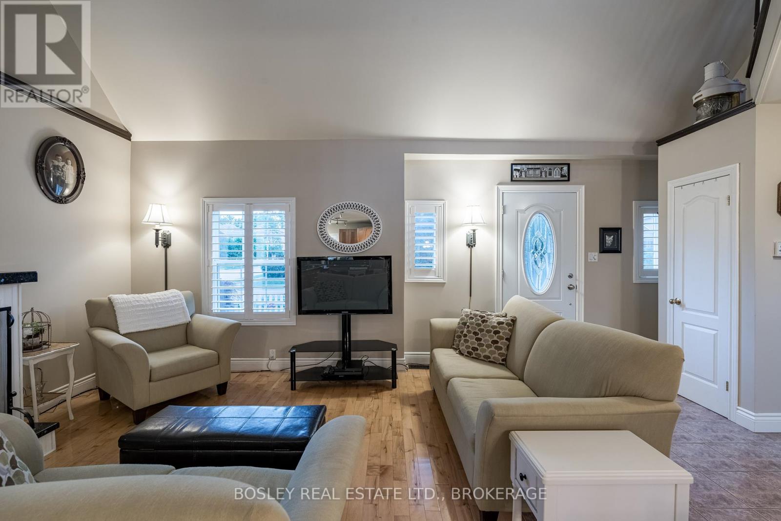 62 Dalhousie Avenue, St. Catharines, Ontario  L2N 4W9 - Photo 7 - X12253039