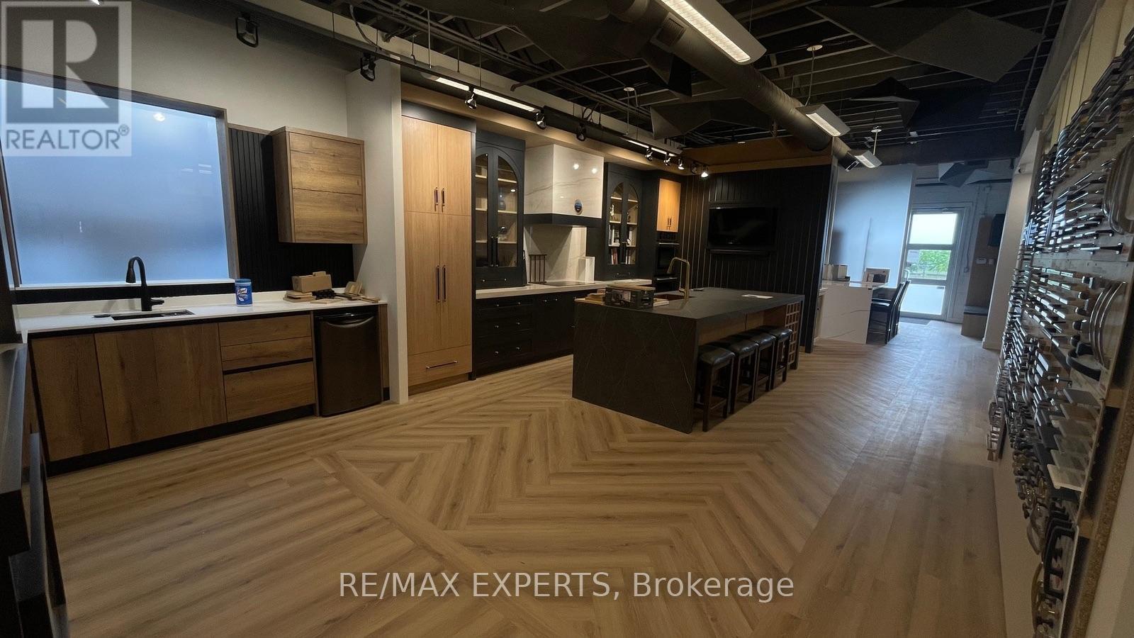 82 Industry Street, Toronto, Ontario  M6M 4L7 - Photo 11 - W12251203