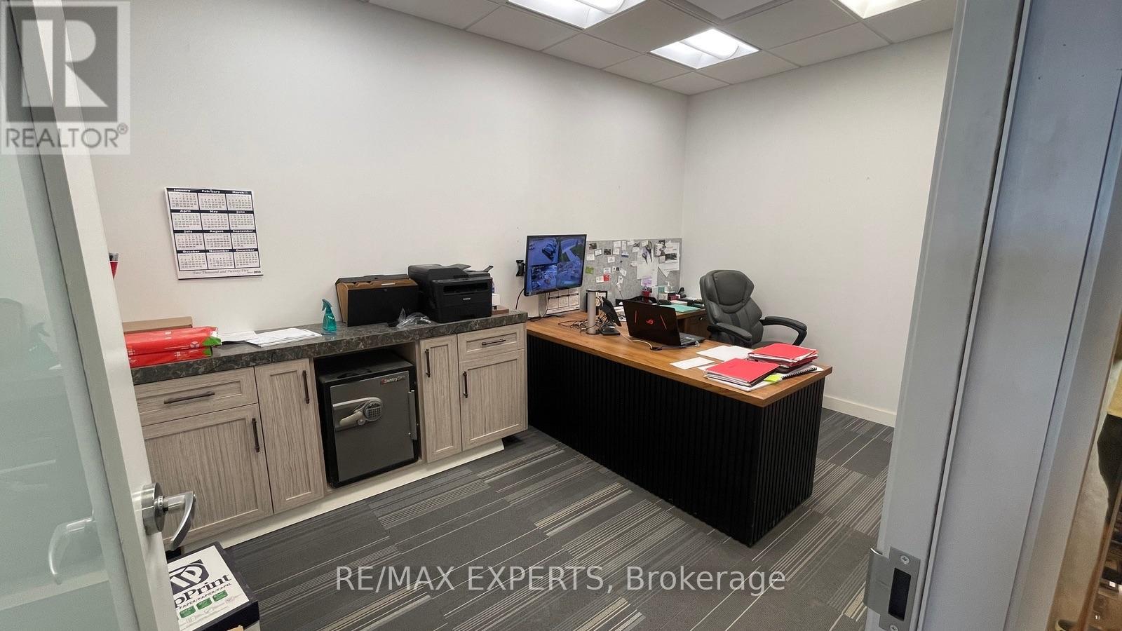 82 Industry Street, Toronto, Ontario  M6M 4L7 - Photo 14 - W12251203