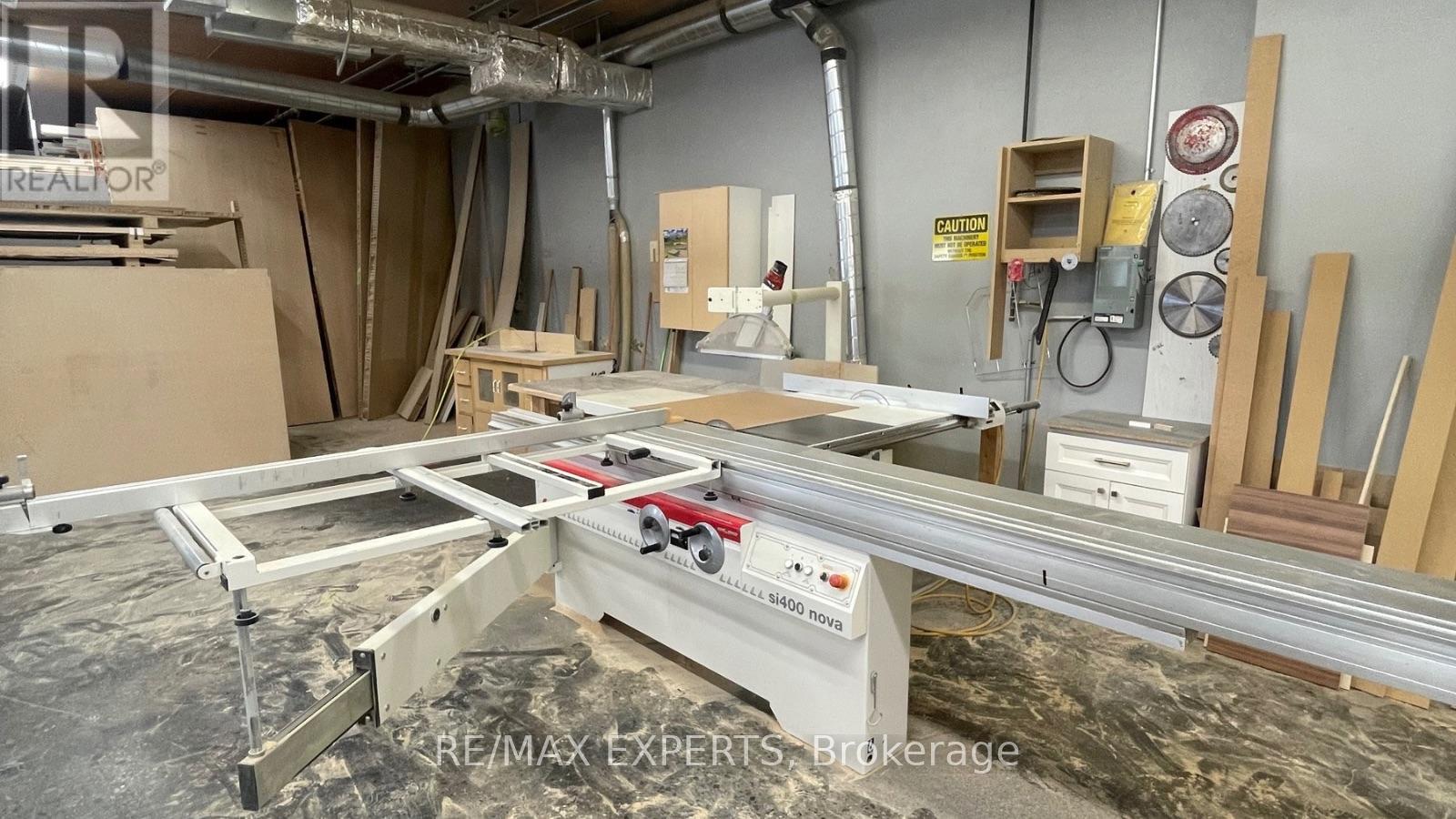 82 Industry Street, Toronto, Ontario  M6M 4L7 - Photo 22 - W12251203