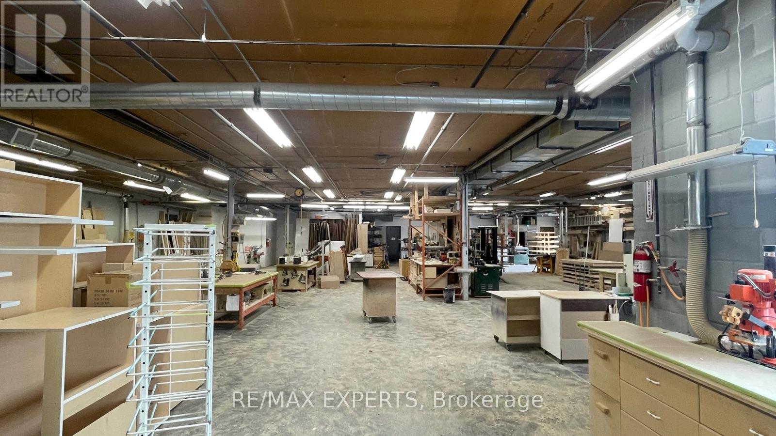 82 Industry Street, Toronto, Ontario  M6M 4L7 - Photo 16 - W12251203