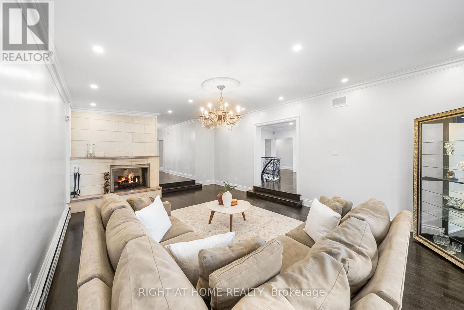40 Heathview Avenue, Toronto, Ontario  M2K 2C1 - Photo 12 - C12139913