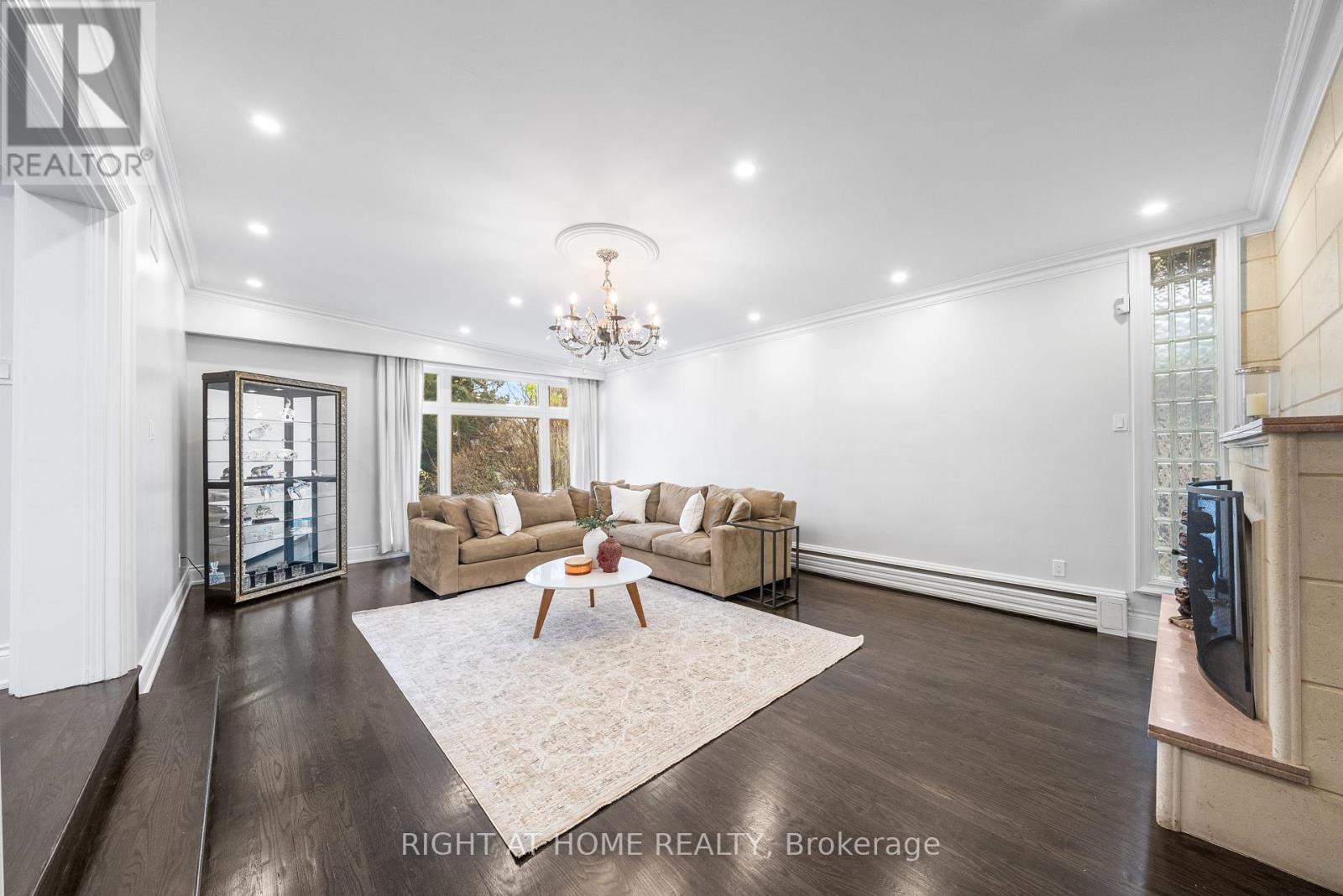 40 Heathview Avenue, Toronto, Ontario  M2K 2C1 - Photo 11 - C12139913