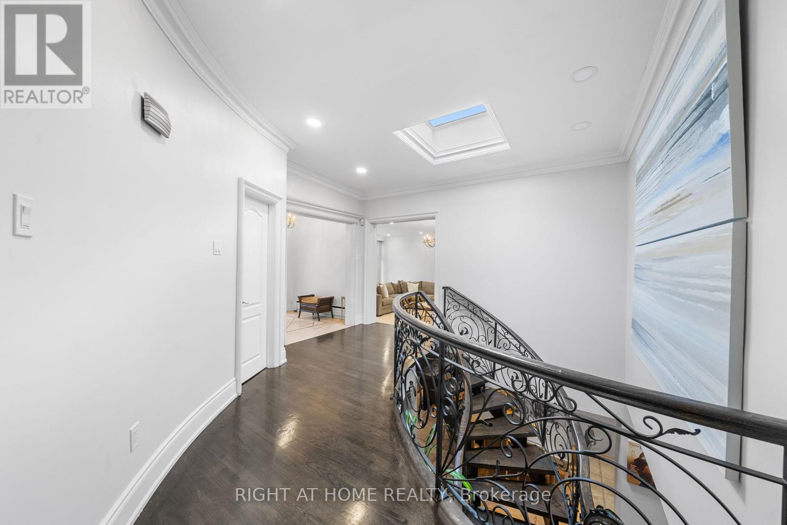 40 Heathview Avenue, Toronto, Ontario  M2K 2C1 - Photo 8 - C12139913