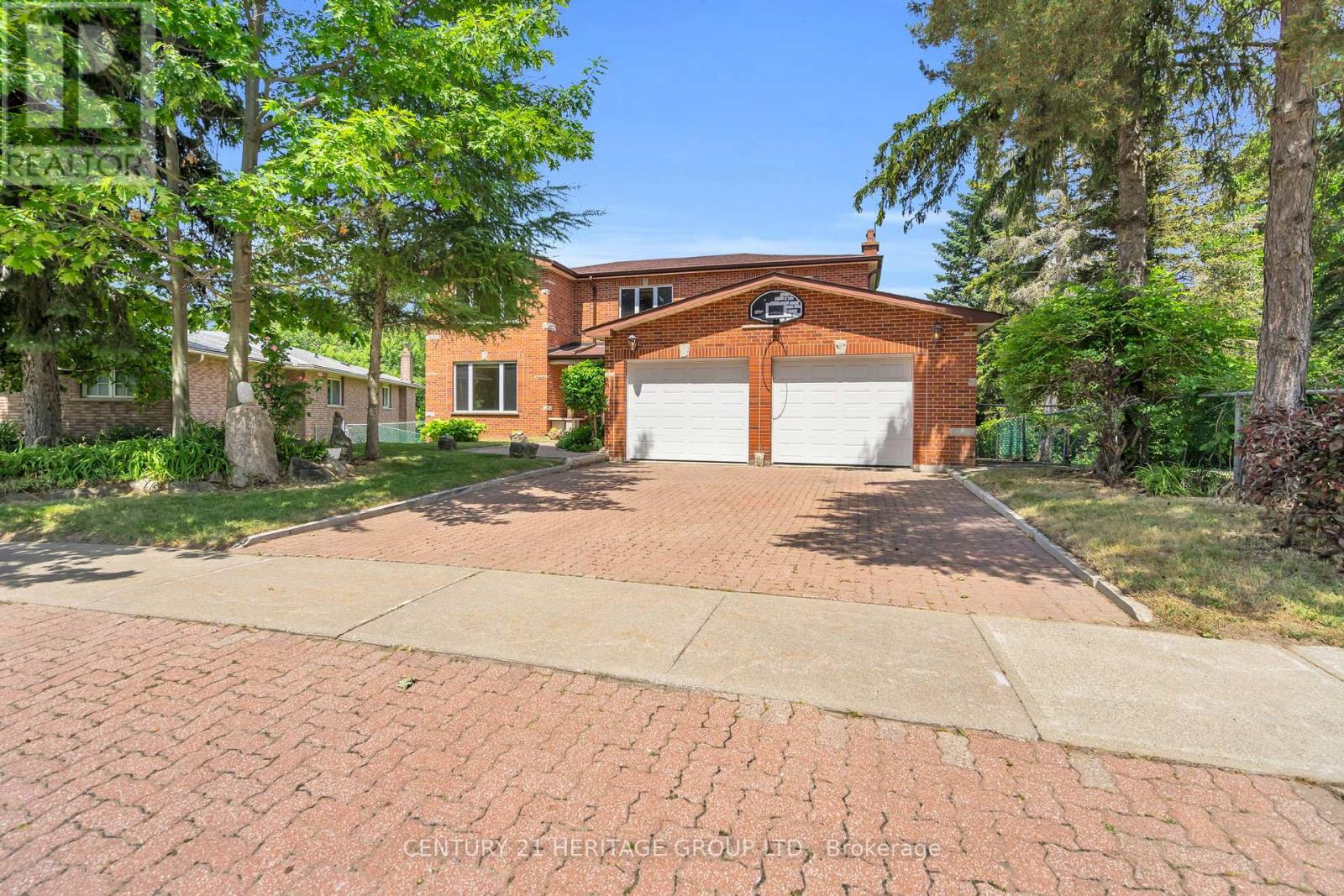 Property at 144 RIVERVIEW AVENUE image 2