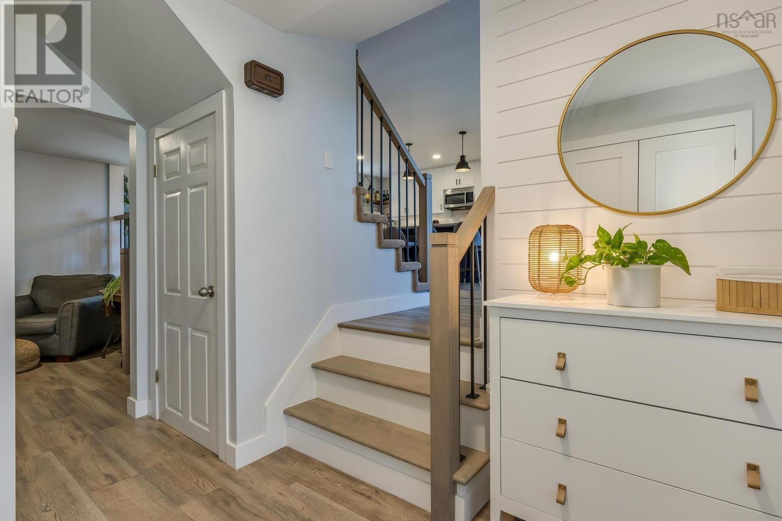 Property at 18 Castleton Crescent image 3