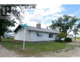 48 2nd Avenue E, Lafleche, Ca