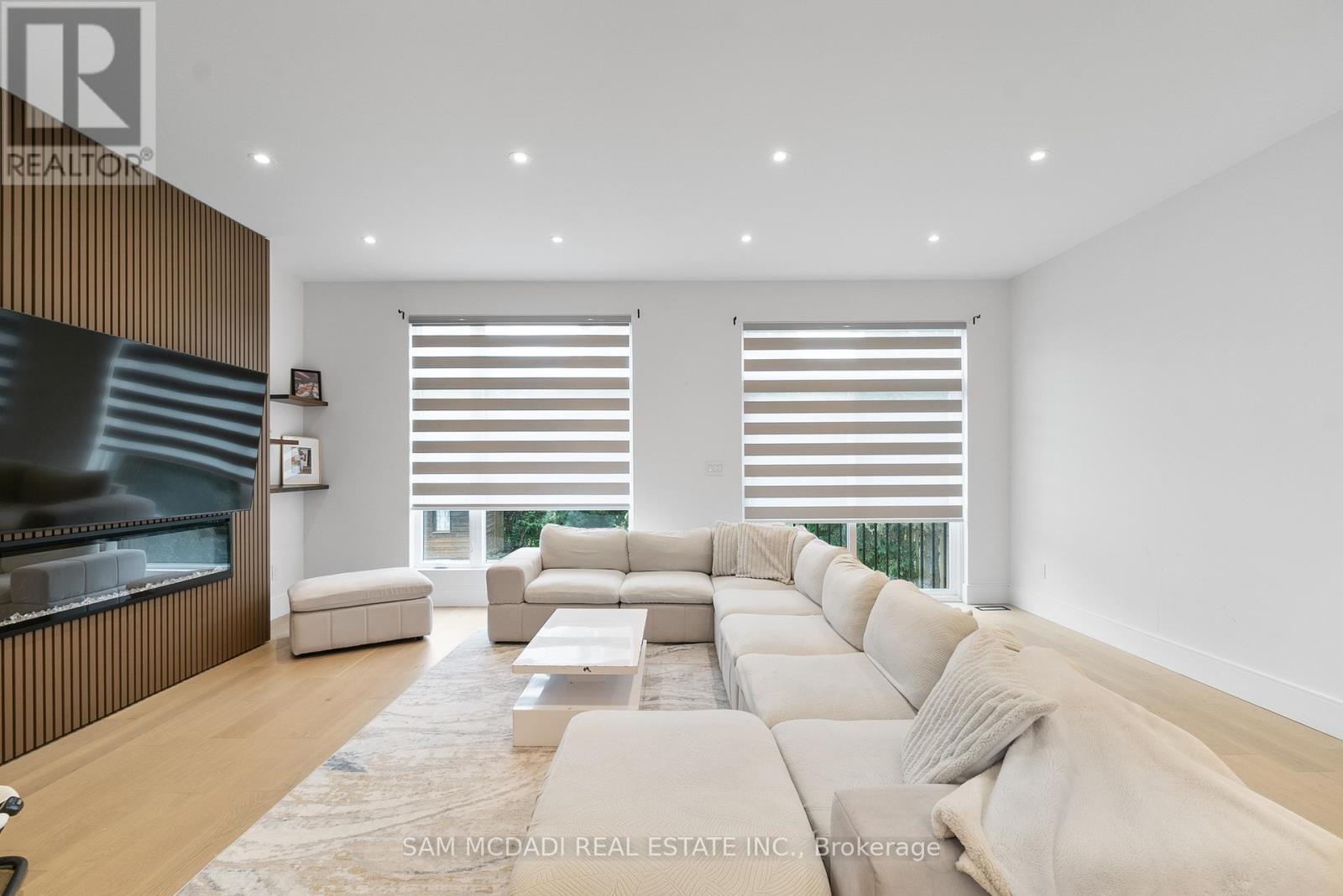 46 Cobblehill Road, Halton Hills (Ac Acton), Ontario  L7J 1N9 - Photo 15 - W12253082