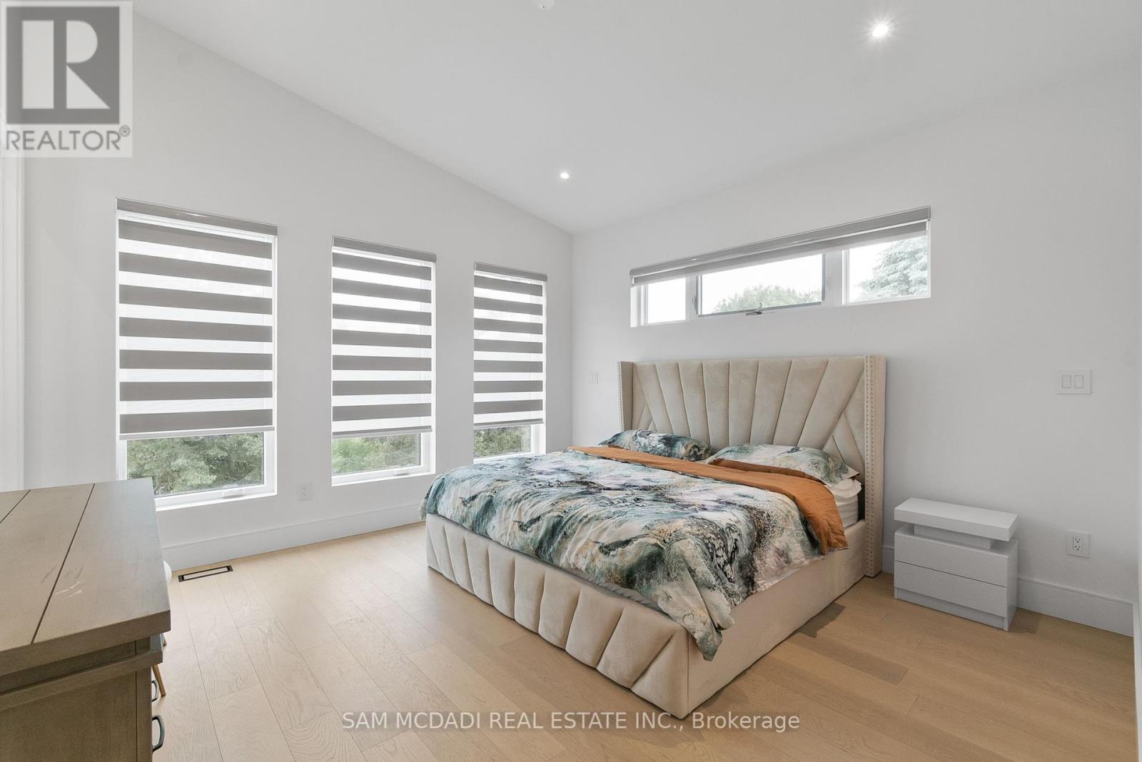 46 Cobblehill Road, Halton Hills (Ac Acton), Ontario  L7J 1N9 - Photo 24 - W12253082