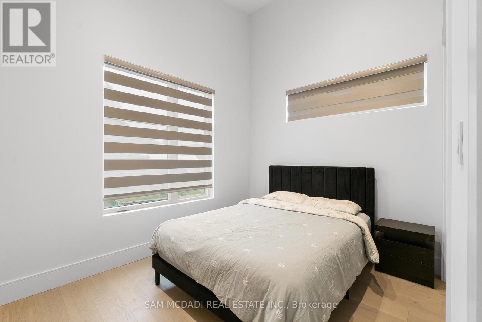 46 Cobblehill Road, Halton Hills, Ontario  L7J 1N9 - Photo 35 - W12253082