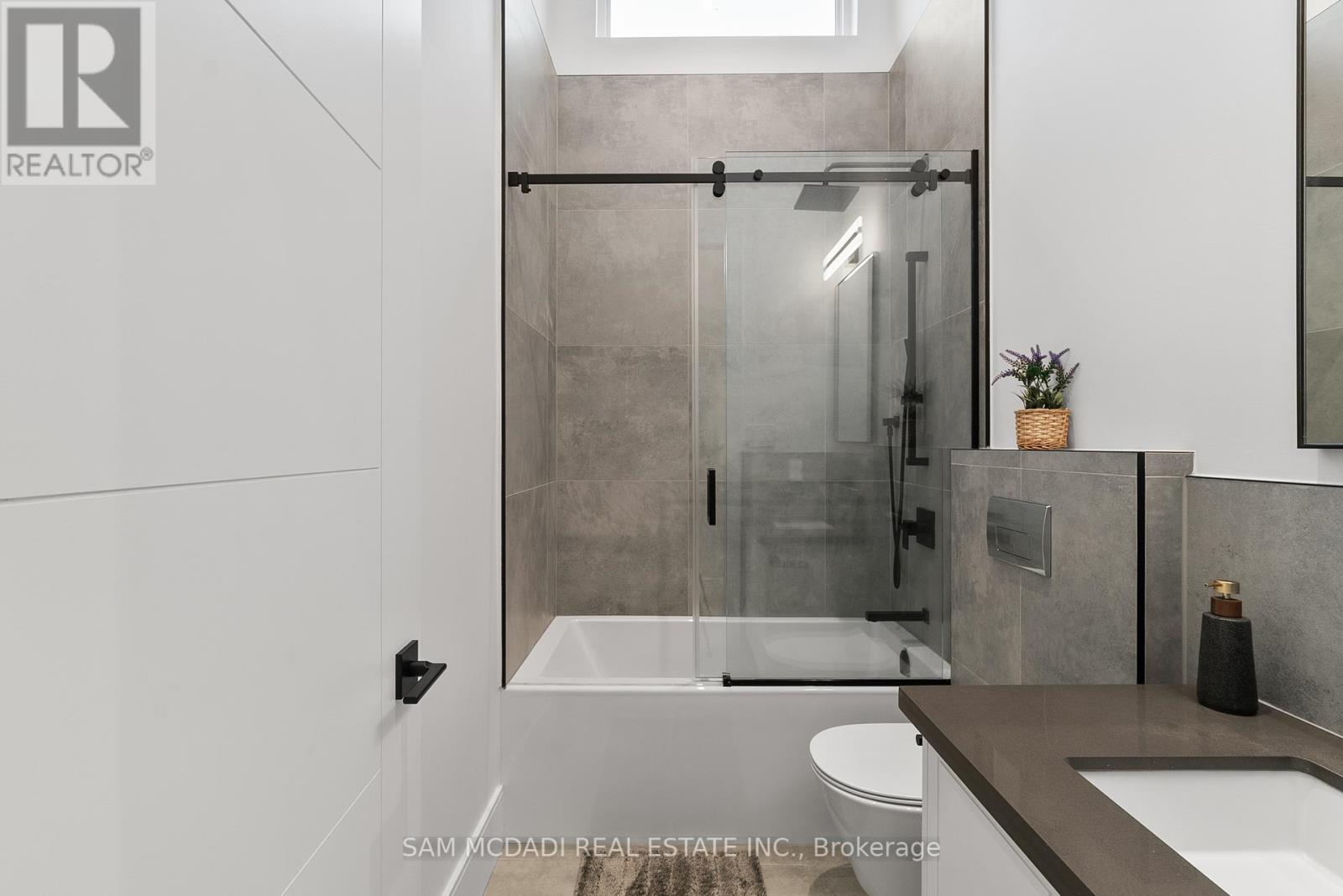 46 Cobblehill Road, Halton Hills (Ac Acton), Ontario  L7J 1N9 - Photo 36 - W12253082