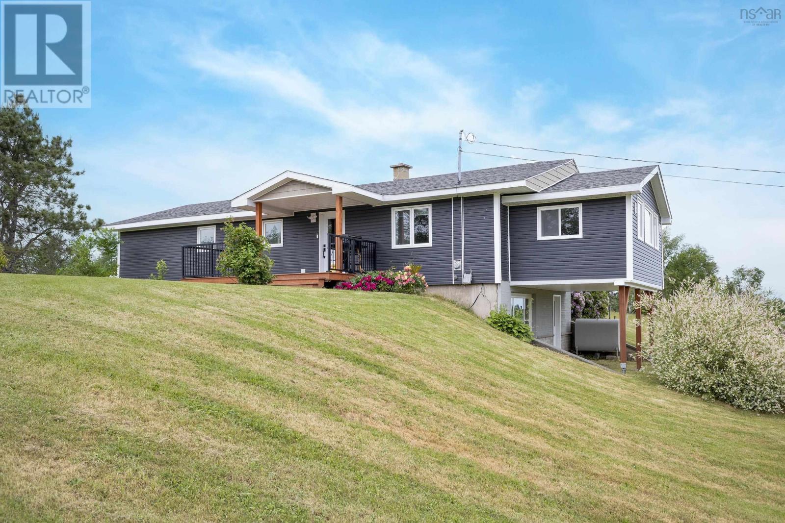 271 376 Highway, Central West River, Nova Scotia  B0K 1H0 - Photo 2 - 202516141