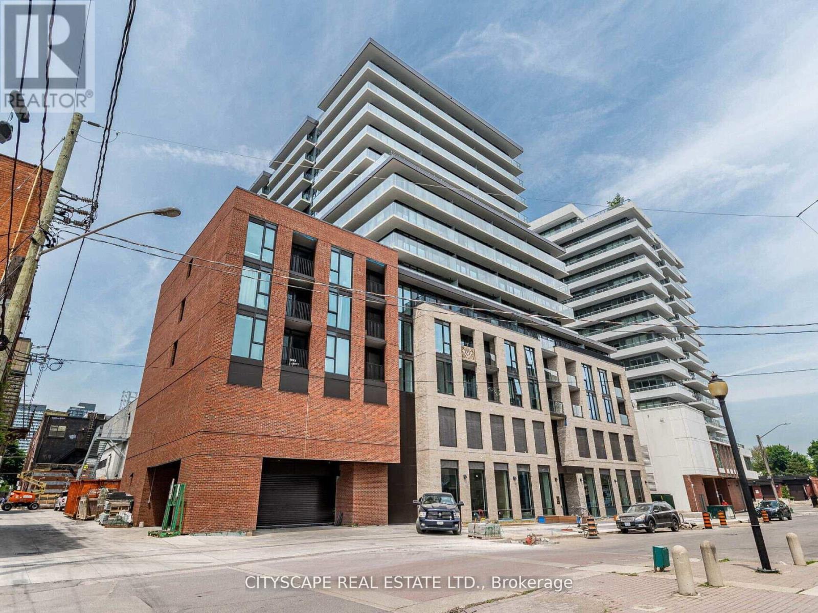 813 - 1 Jarvis Street, Hamilton, Ontario  L8R 3J2 - Photo 2 - X12253016