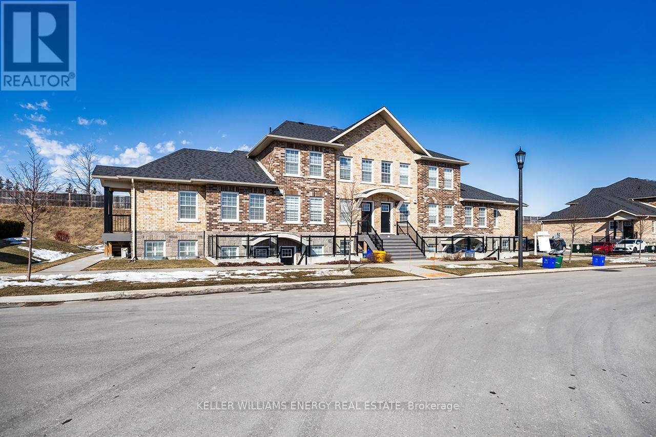Property at 310 - 450 LONSBERRY DRIVE image 1