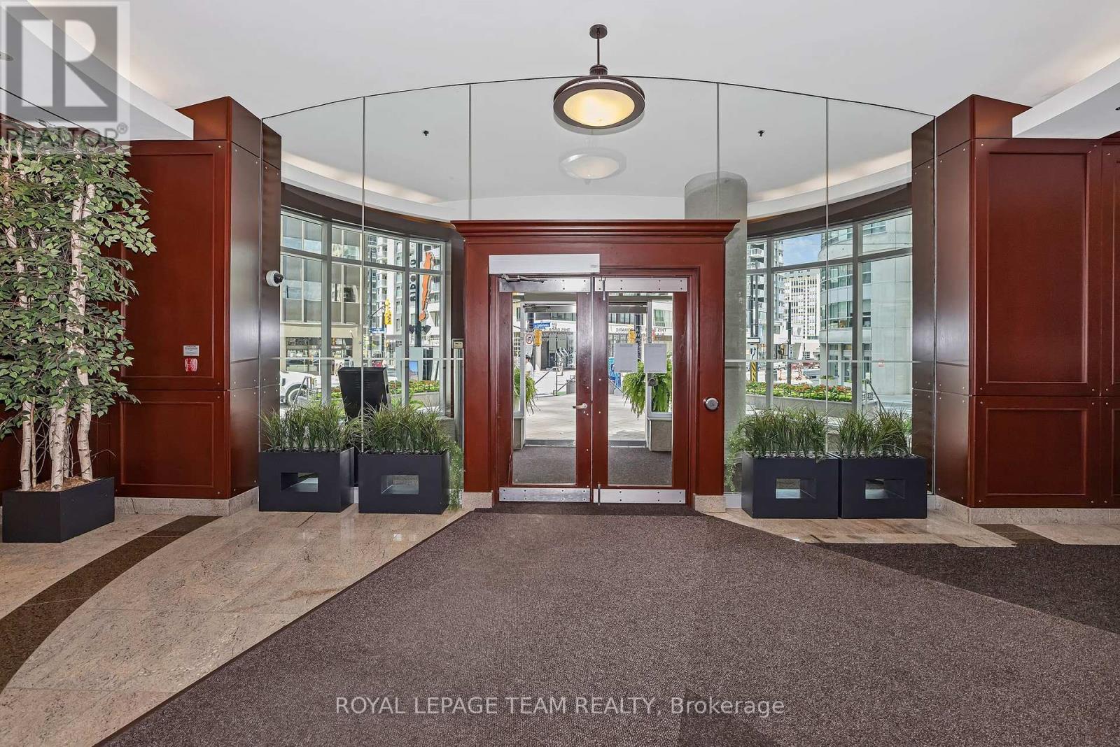 1404 - 234 Rideau Street, Ottawa, Ontario  K1N 0A9 - Photo 3 - X12253120