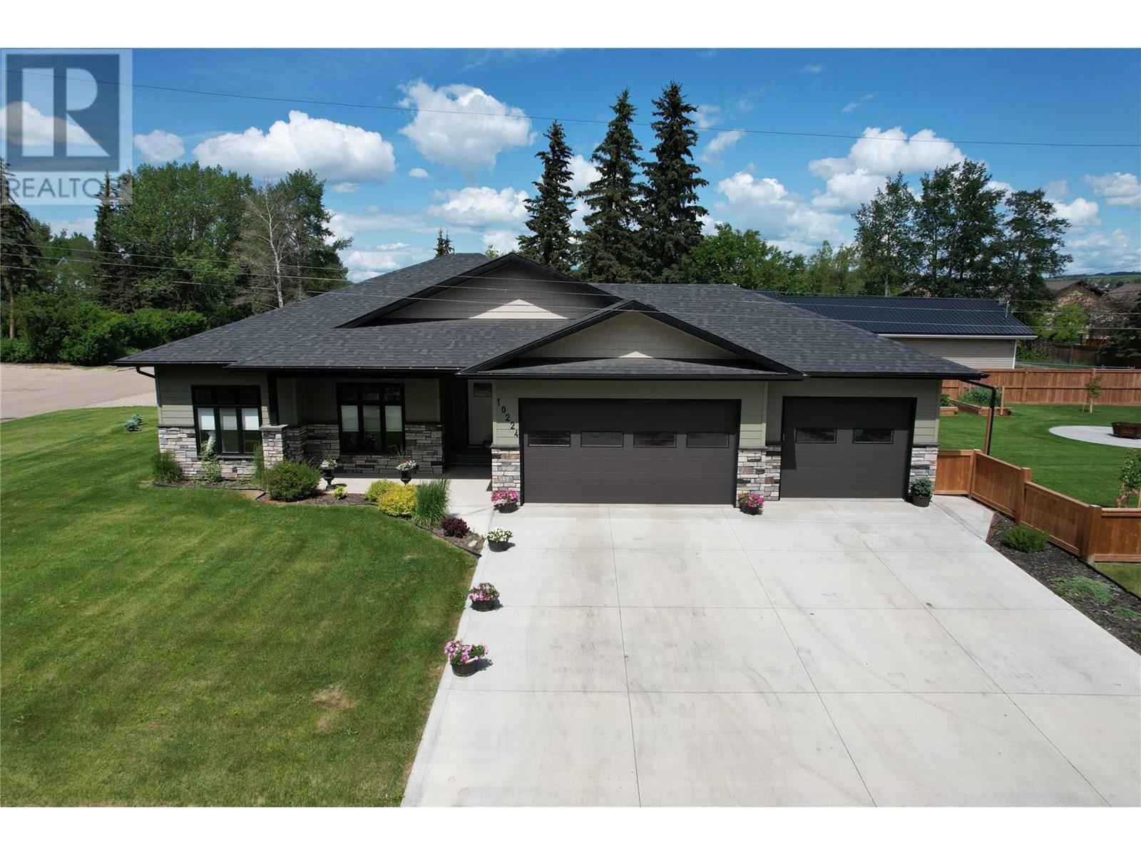 10224 18 Street, Dawson Creek, British Columbia