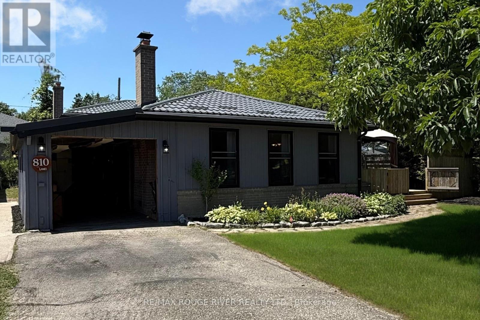 Property at 810 ZATOR AVENUE image 1