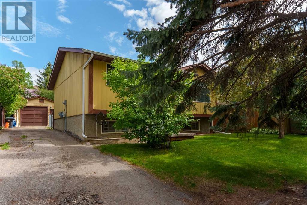 Property at 11 Ogmoor Place SE image 3
