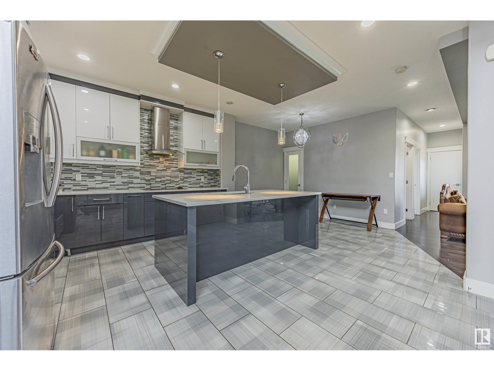 Property at 8110 174A AV NW NW image 4