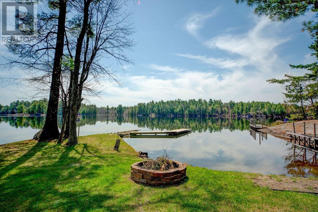 670 Lake Road, St. Charles, Ontario