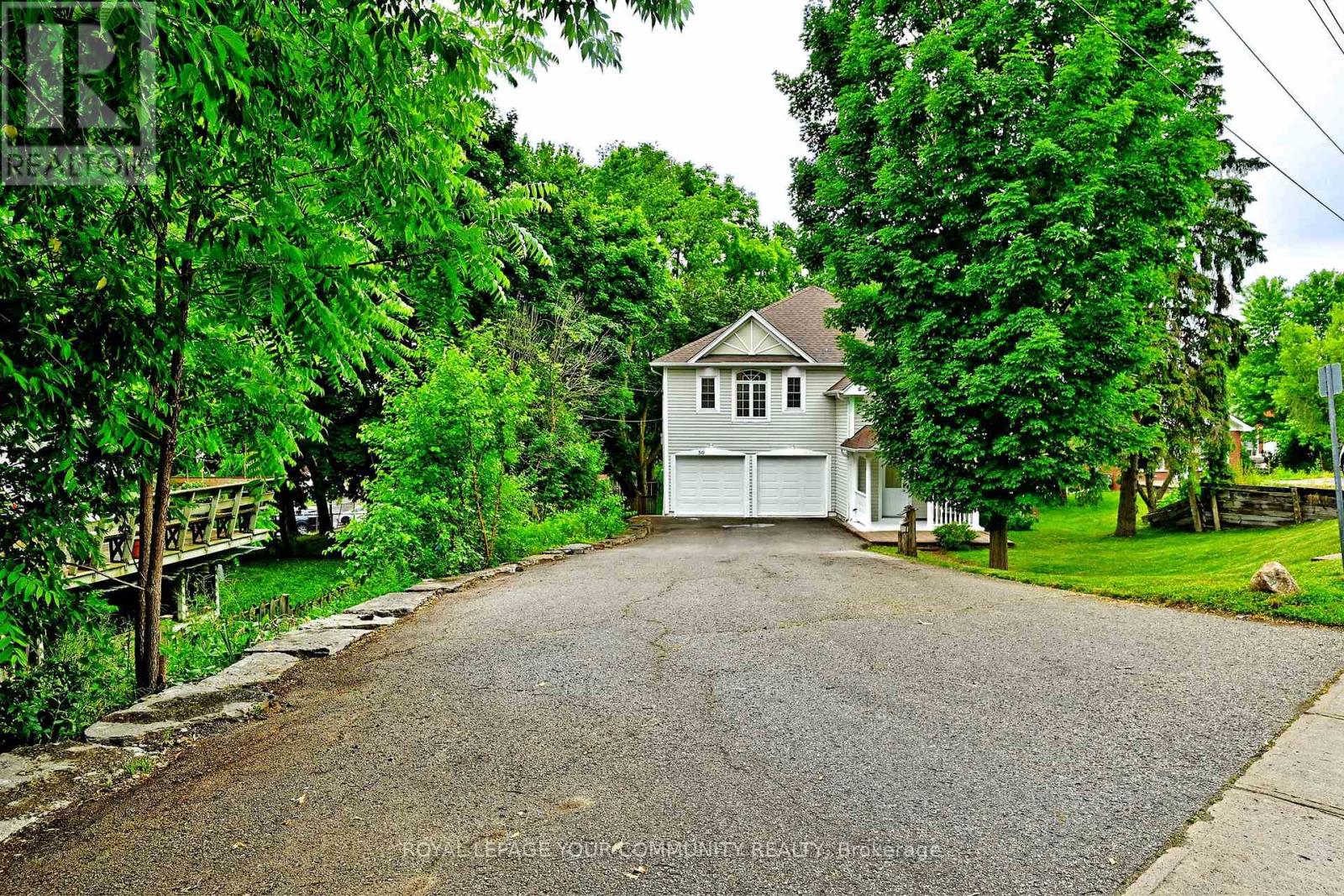 Property at 50 THE QUEENSWAY S image 2