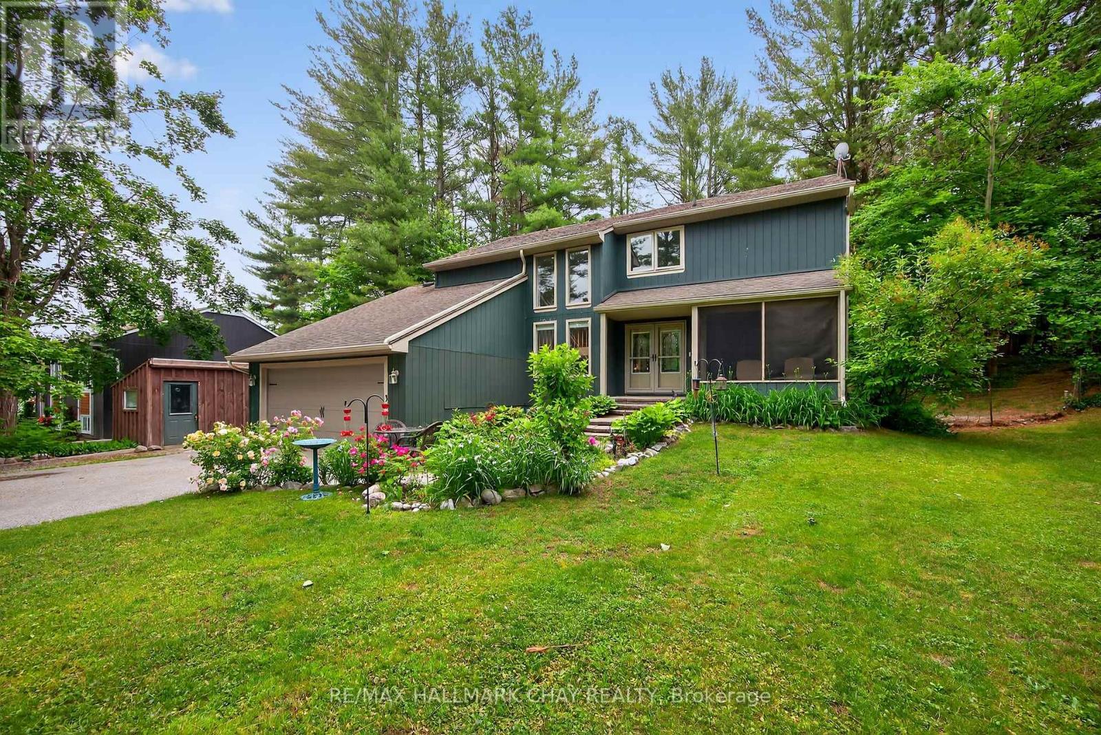 Property at 11 SUMAC CRESCENT image 4