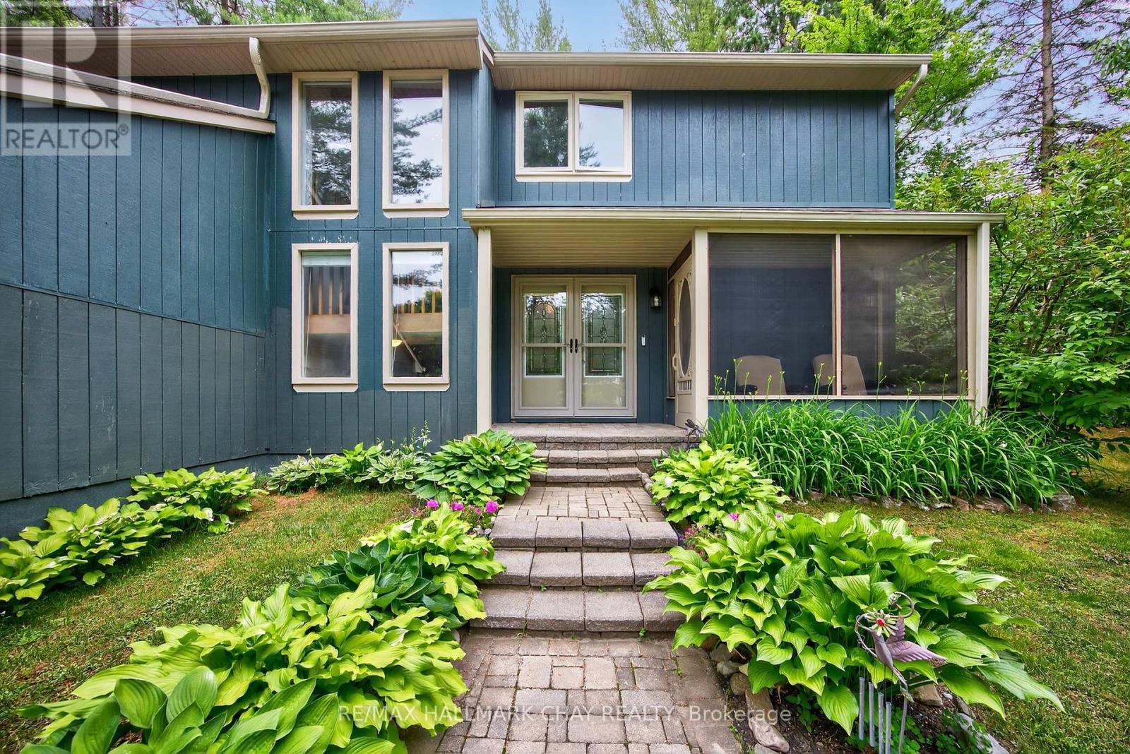 Property at 11 SUMAC CRESCENT image 5