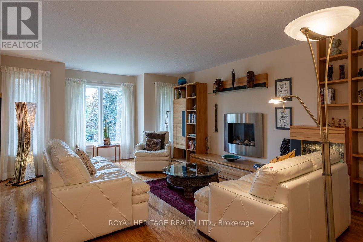 Property at 101 SOUTH HARBOUR DRIVE image 5