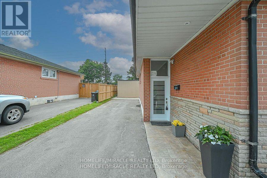Property at 159 TAYSHAM CRESCENT image 3