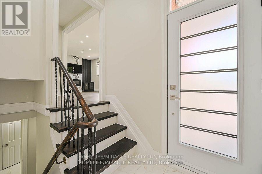 Property at 159 TAYSHAM CRESCENT image 4