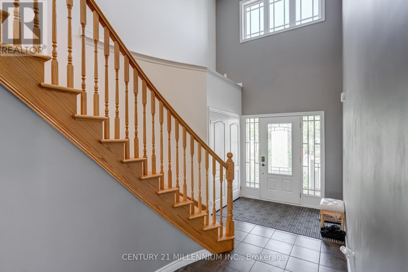 Property at 82 WARDLAW AVENUE image 4