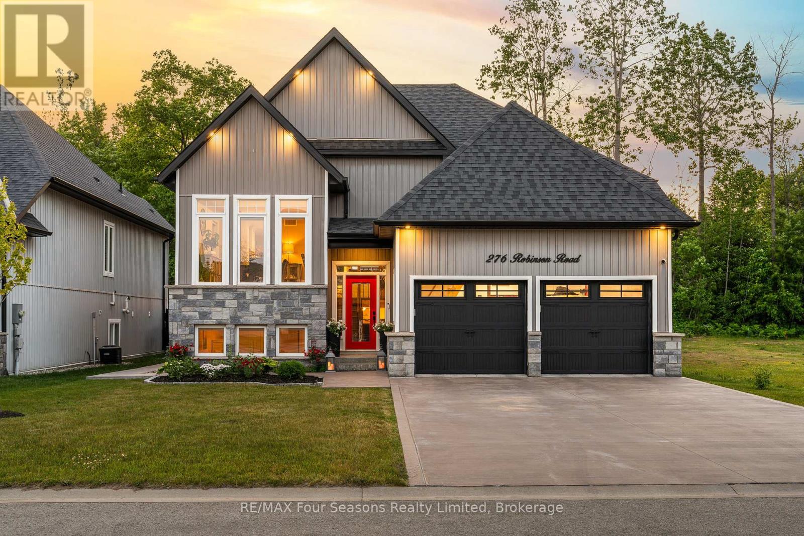 Property at 276 ROBINSON ROAD image 2