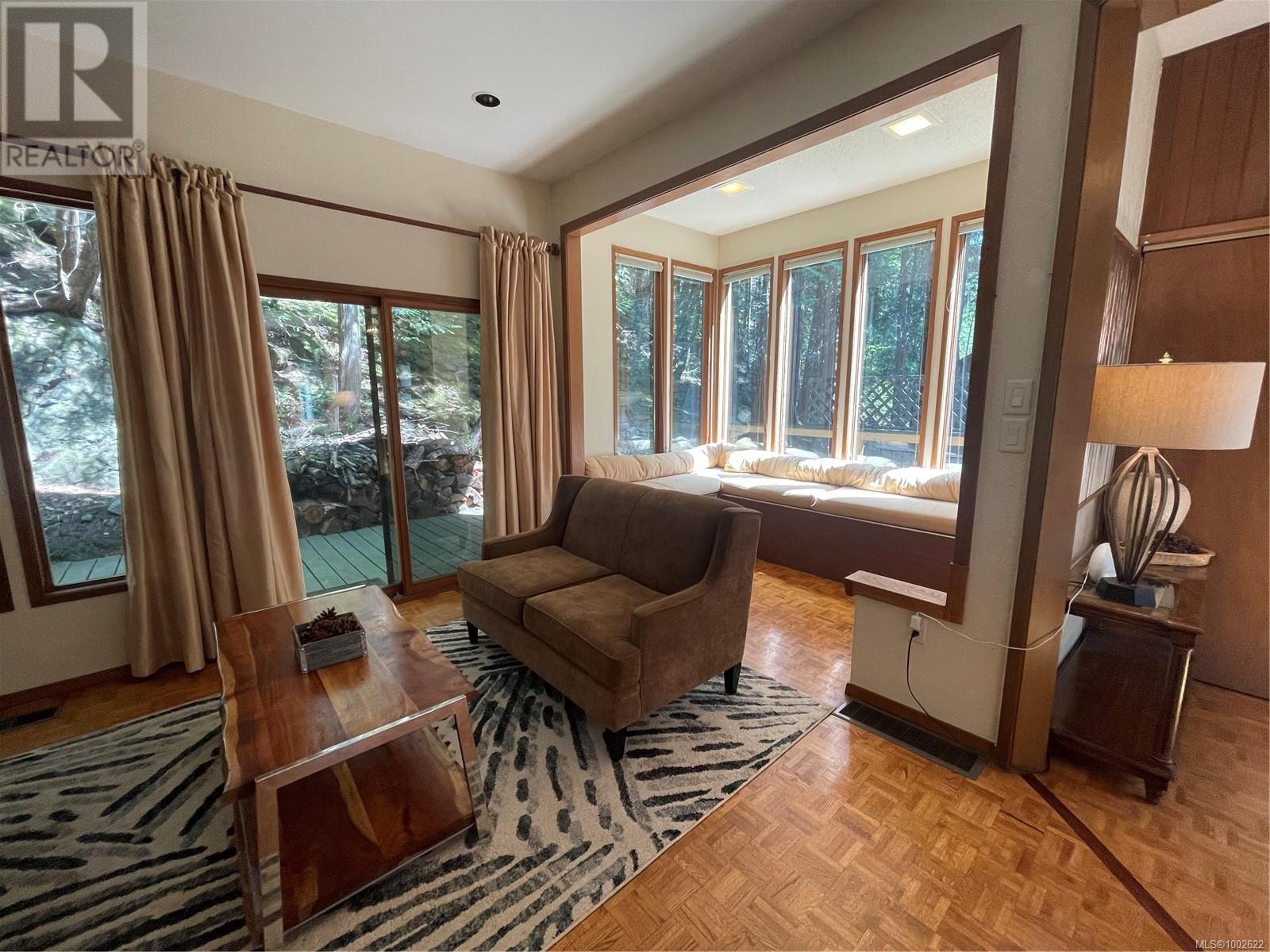 Property at 1078 Brookview Dr image 5