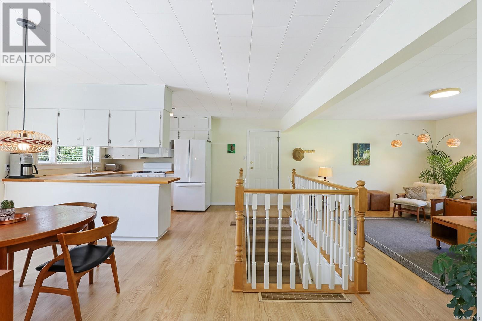 1994 Kelland Rd, Black Creek, British Columbia V9J 1G4 - Photo 31 - 1002541