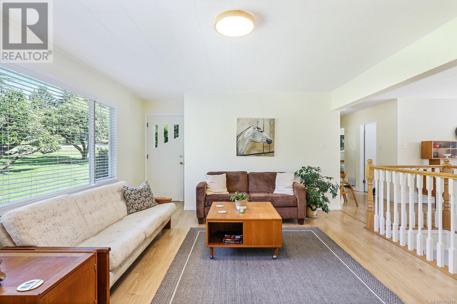 1994 Kelland Rd, Black Creek, British Columbia V9J 1G4 - Photo 26 - 1002541