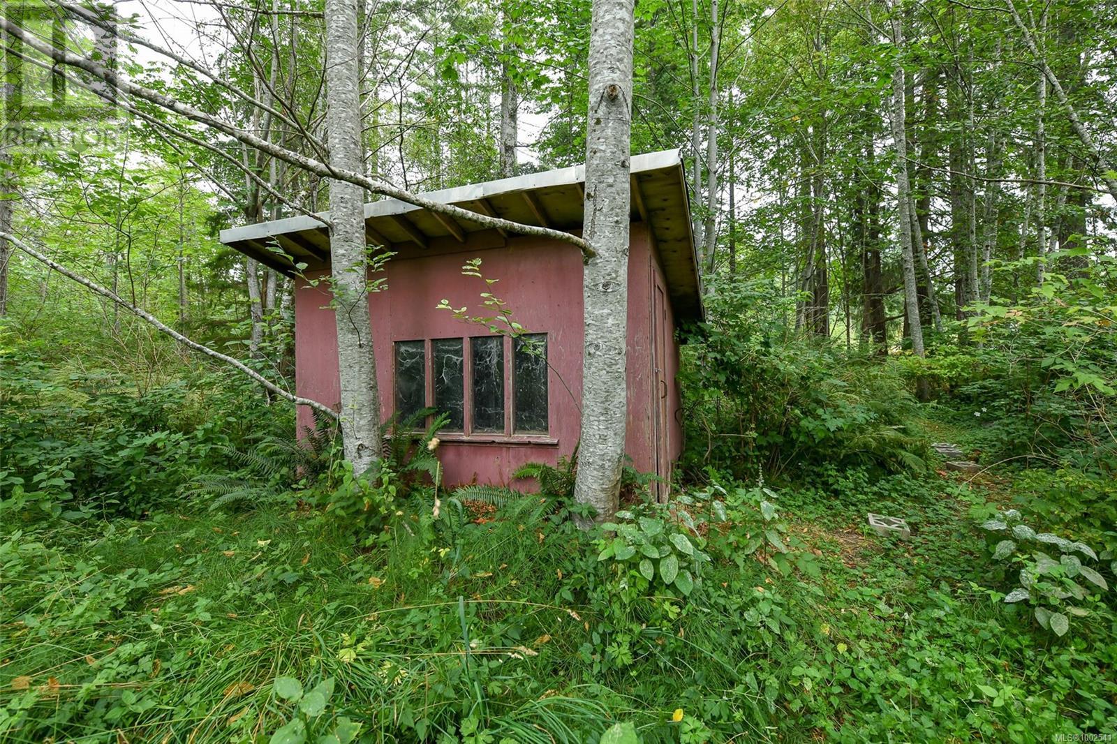 1994 Kelland Rd, Black Creek, British Columbia V9J 1G4 - Photo 57 - 1002541