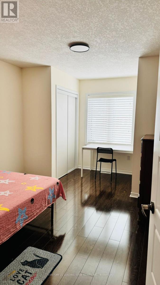 Room - 30 Golden Springs Drive, Brampton, Ontario  L7A 4N4 - Photo 3 - W12250298
